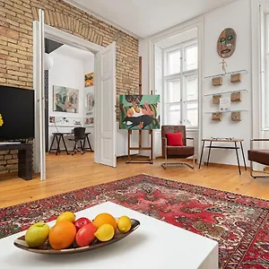 Bonbon Style Apartment