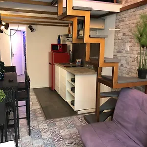  Apartament Corvin Ruinpub Designed