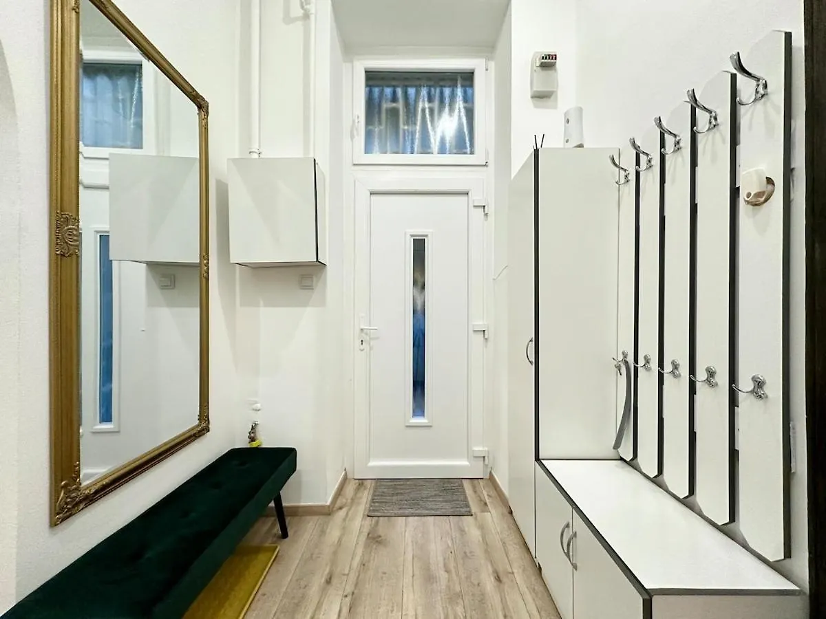 Ati'S Home - Downtown 2 Bedroom Apartment Budapest