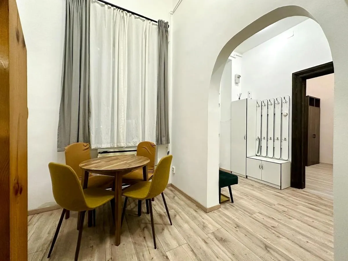 Ati'S Home - Downtown 2 Bedroom Apartment Budapest
