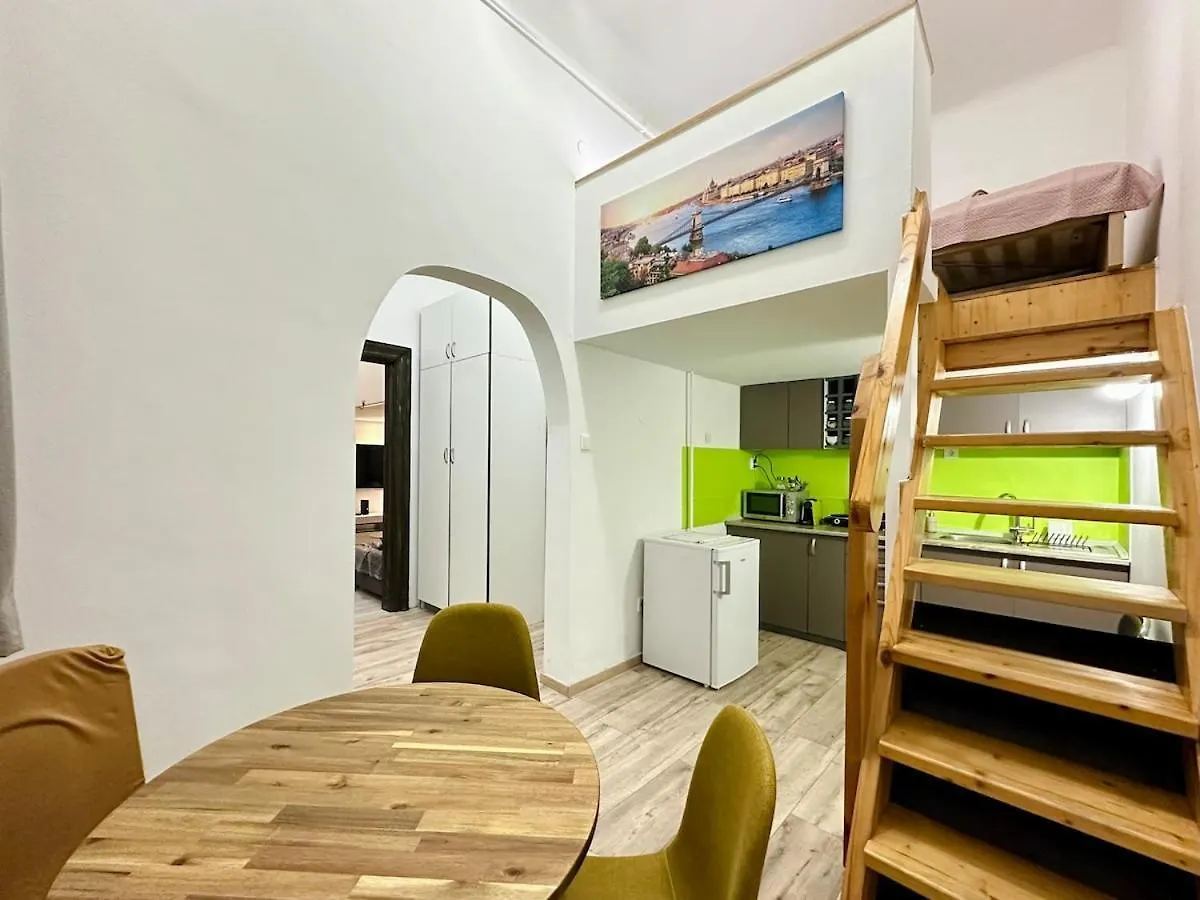 Ati'S Home - Downtown 2 Bedroom Apartment Budapest Hungary