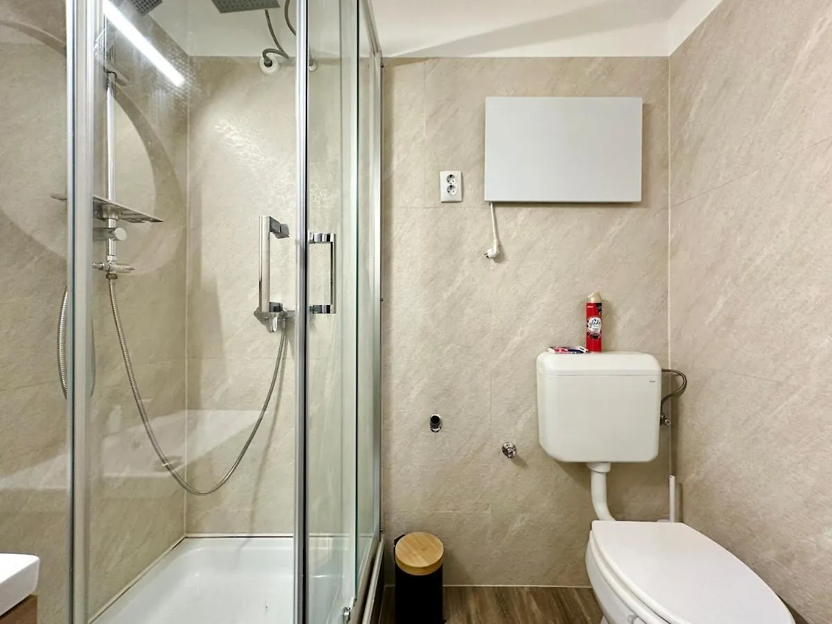 Ati'S Home - Downtown 2 Bedroom Apartment Budapest 0*,  Hungary