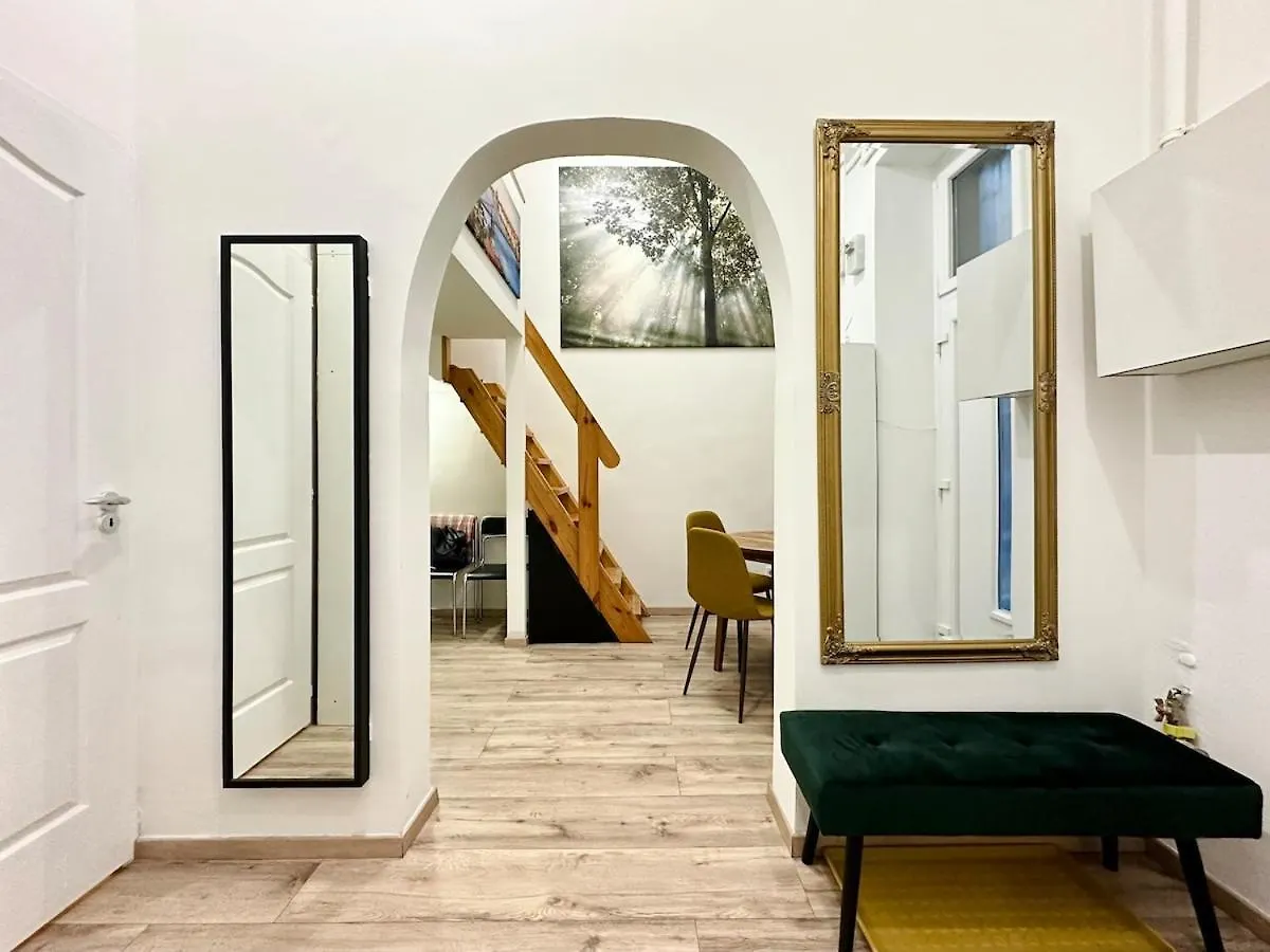 Ati'S Home - Downtown 2 Bedroom Apartment Budapest 0*,
